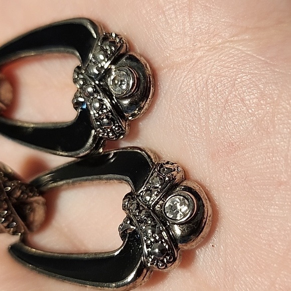 Avon Earrings - Picture 3 of 4